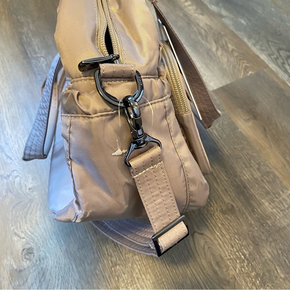lug Jumper carry-all bag in sand taupe NEW - Picture 6 of 12